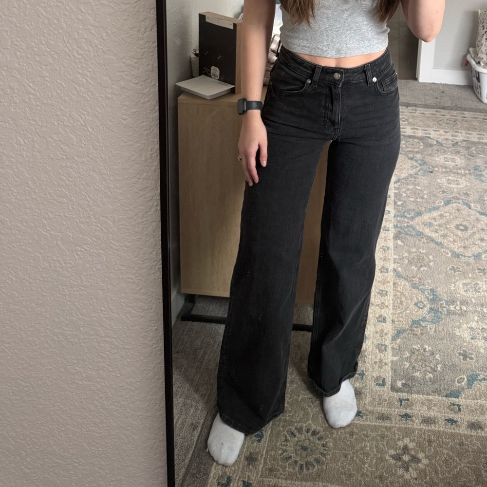 H&M Women's Black Straight Leg Jeans
